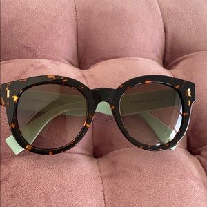 Fendi Ff0026/s sunglasses like new, sold out!